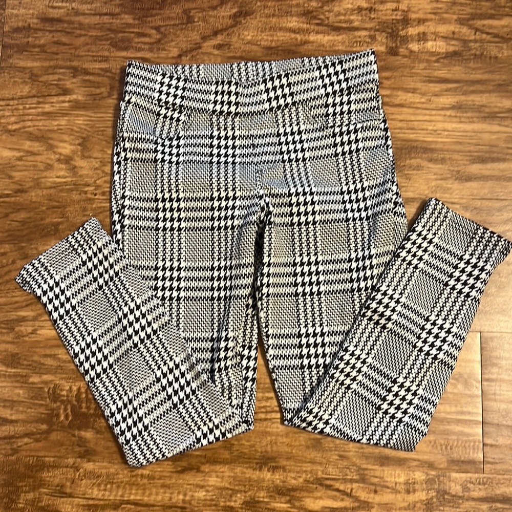Utopia by Hue plaid leggings, size small